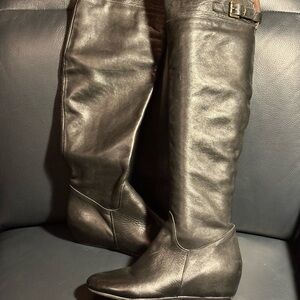 Elegant Black Knee-High Boots